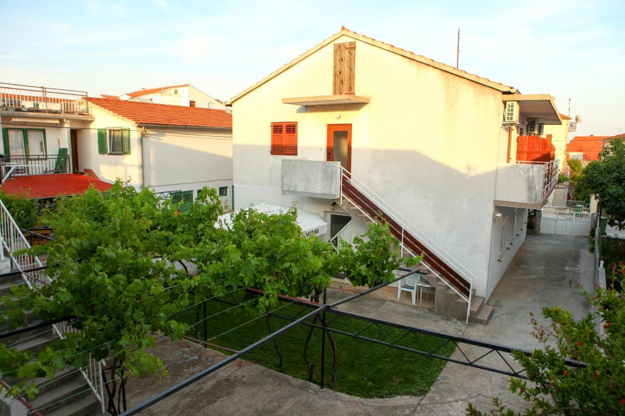 Apartmani Ana Juricev Vodice Eksteriør billede