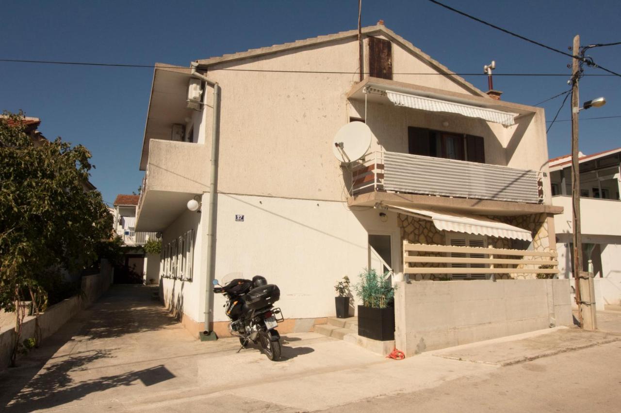 Apartmani Ana Juricev Vodice Eksteriør billede