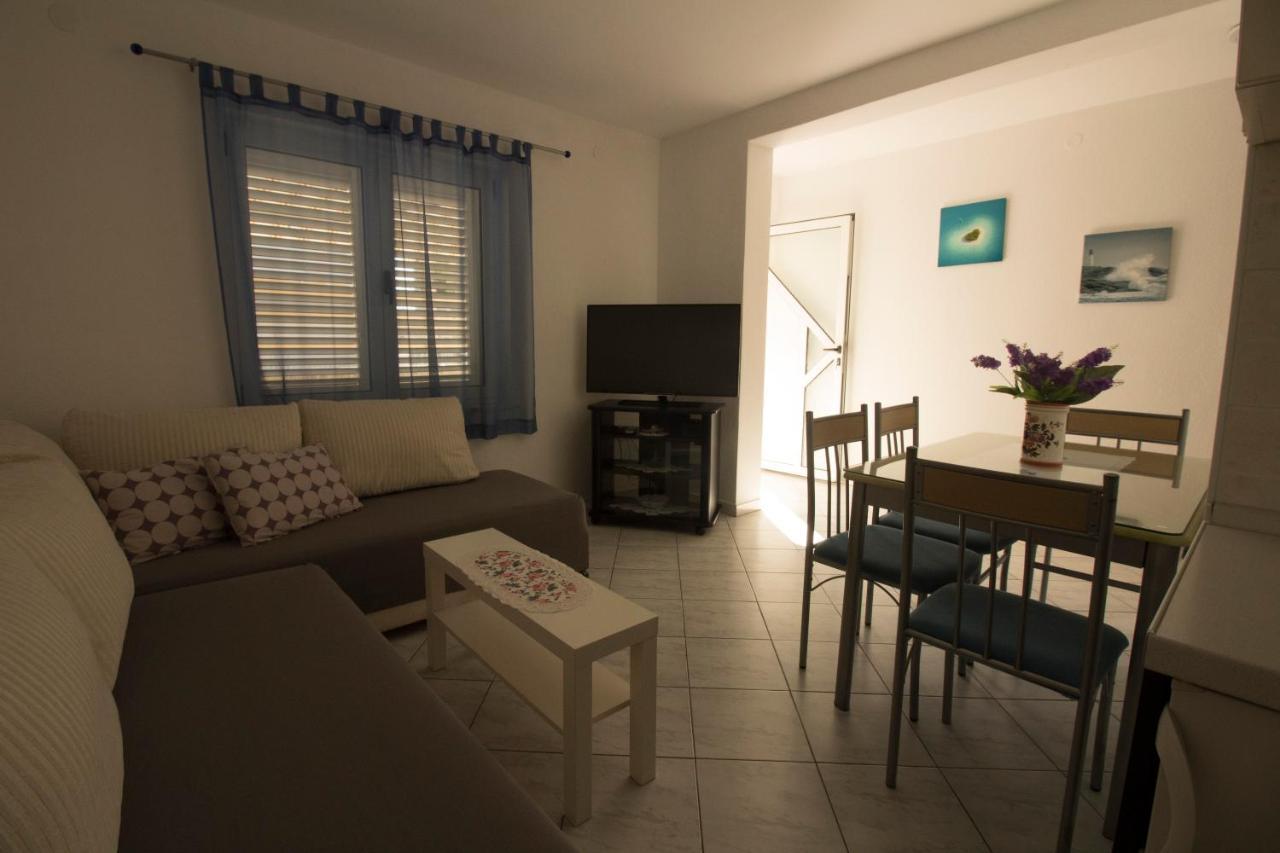 Apartmani Ana Juricev Vodice Eksteriør billede