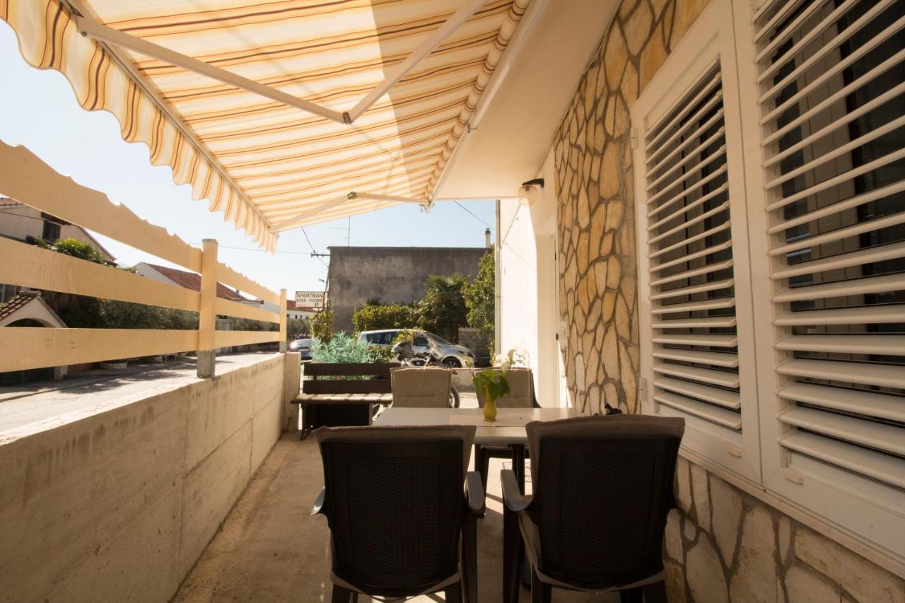 Apartmani Ana Juricev Vodice Eksteriør billede
