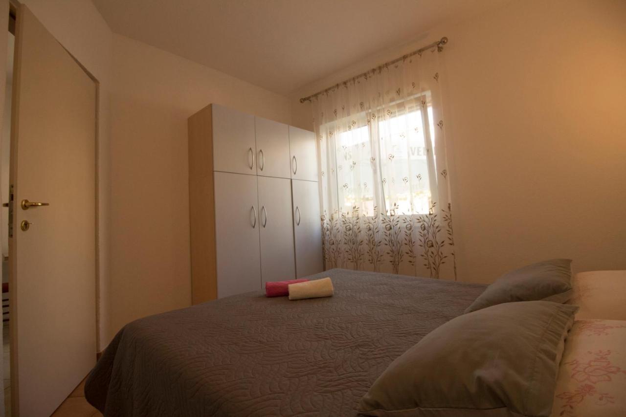 Apartmani Ana Juricev Vodice Eksteriør billede