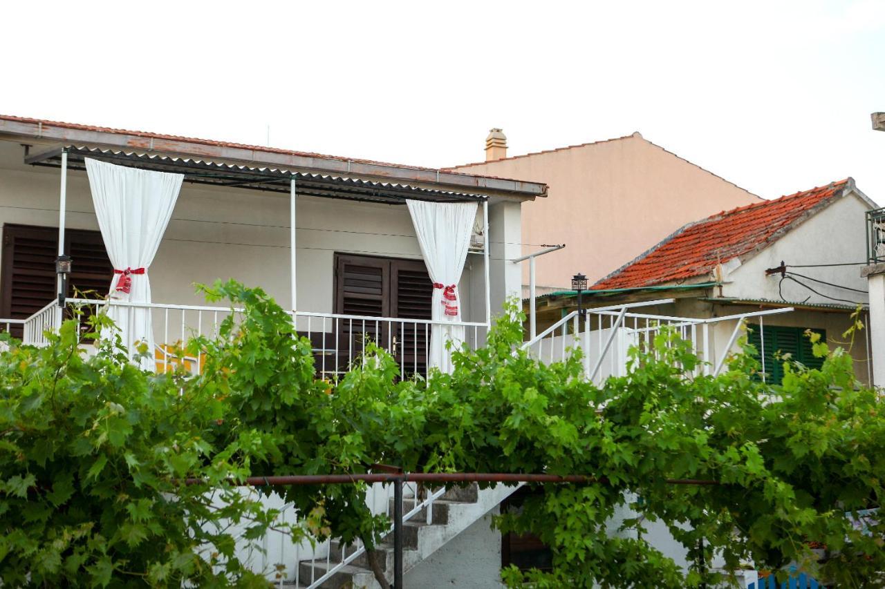 Apartmani Ana Juricev Vodice Eksteriør billede