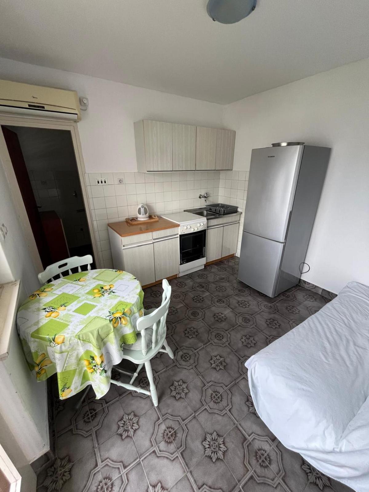 Apartmani Ana Juricev Vodice Eksteriør billede