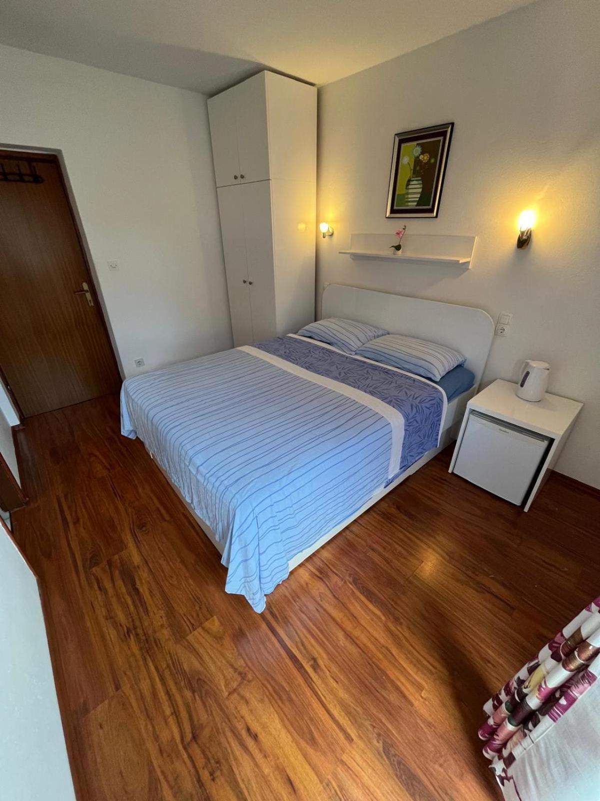Apartmani Ana Juricev Vodice Eksteriør billede