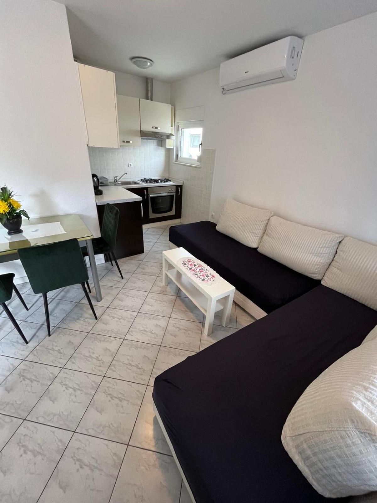 Apartmani Ana Juricev Vodice Eksteriør billede