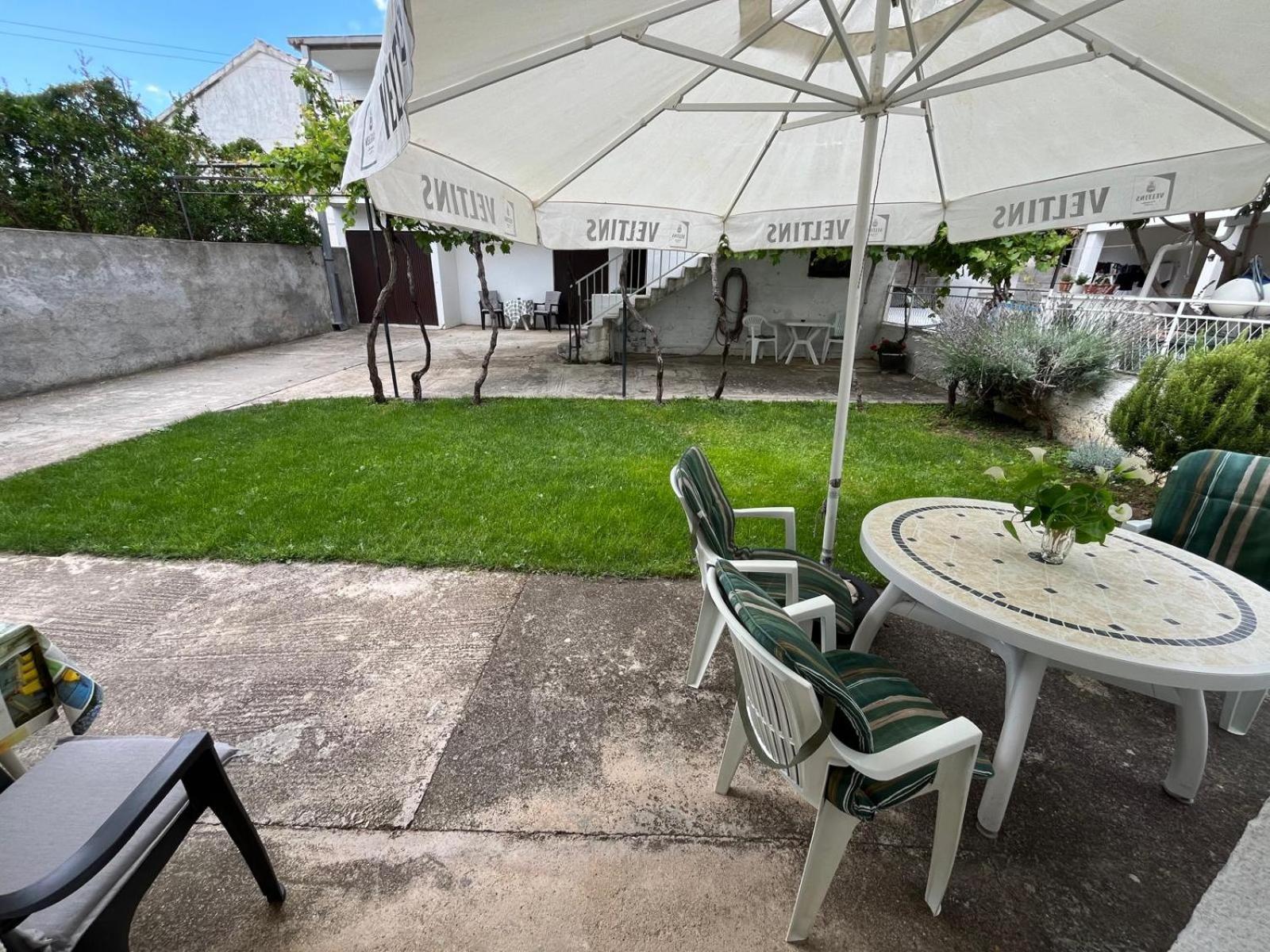 Apartmani Ana Juricev Vodice Eksteriør billede