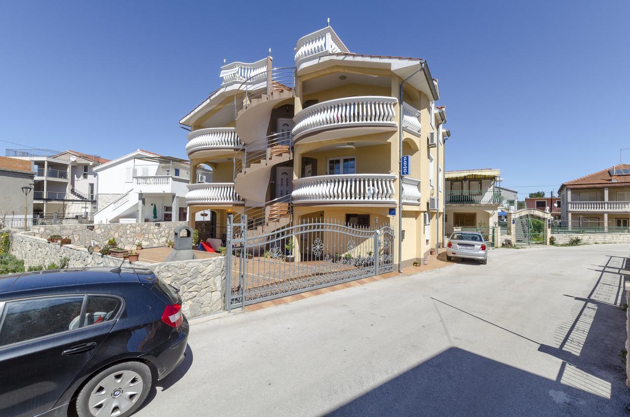 Apartmani Ana Juricev Vodice Eksteriør billede